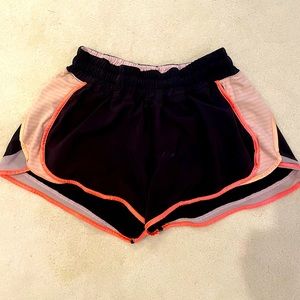 Lululemon shorts size 6